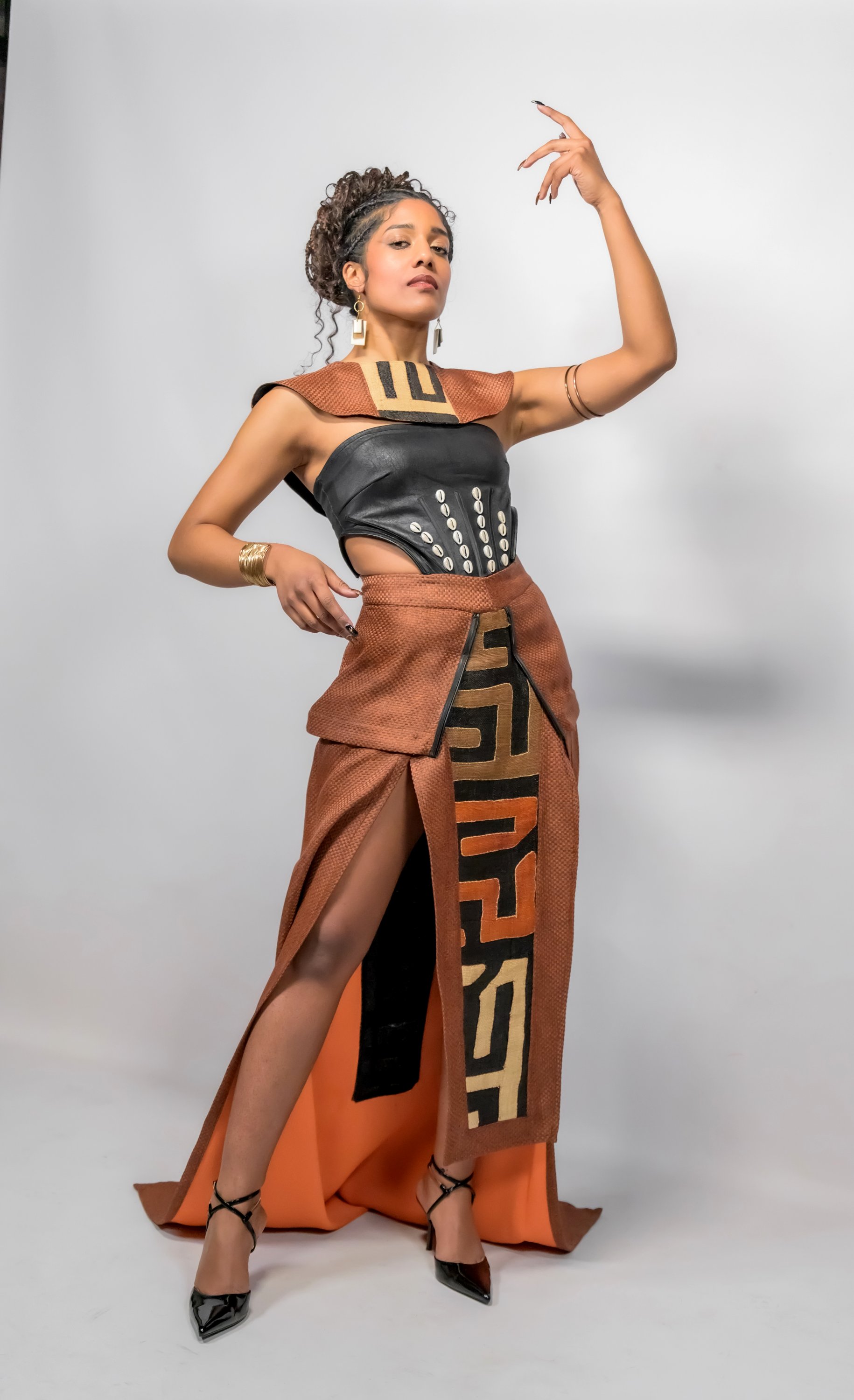 Robe "Mokonzi -Mwasi"