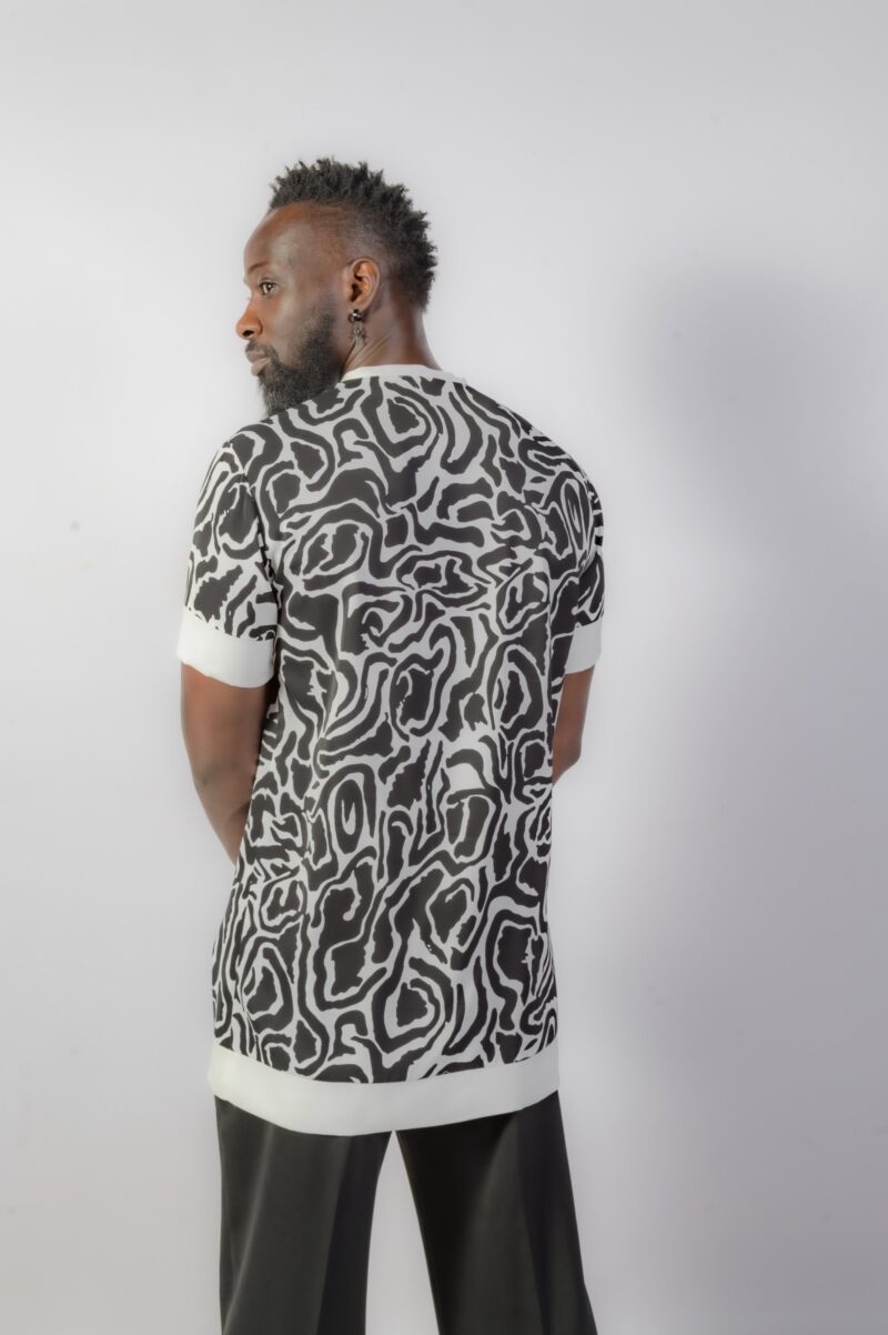 Chemise Imprimée « Contrast Flow » – Noir & Blanc