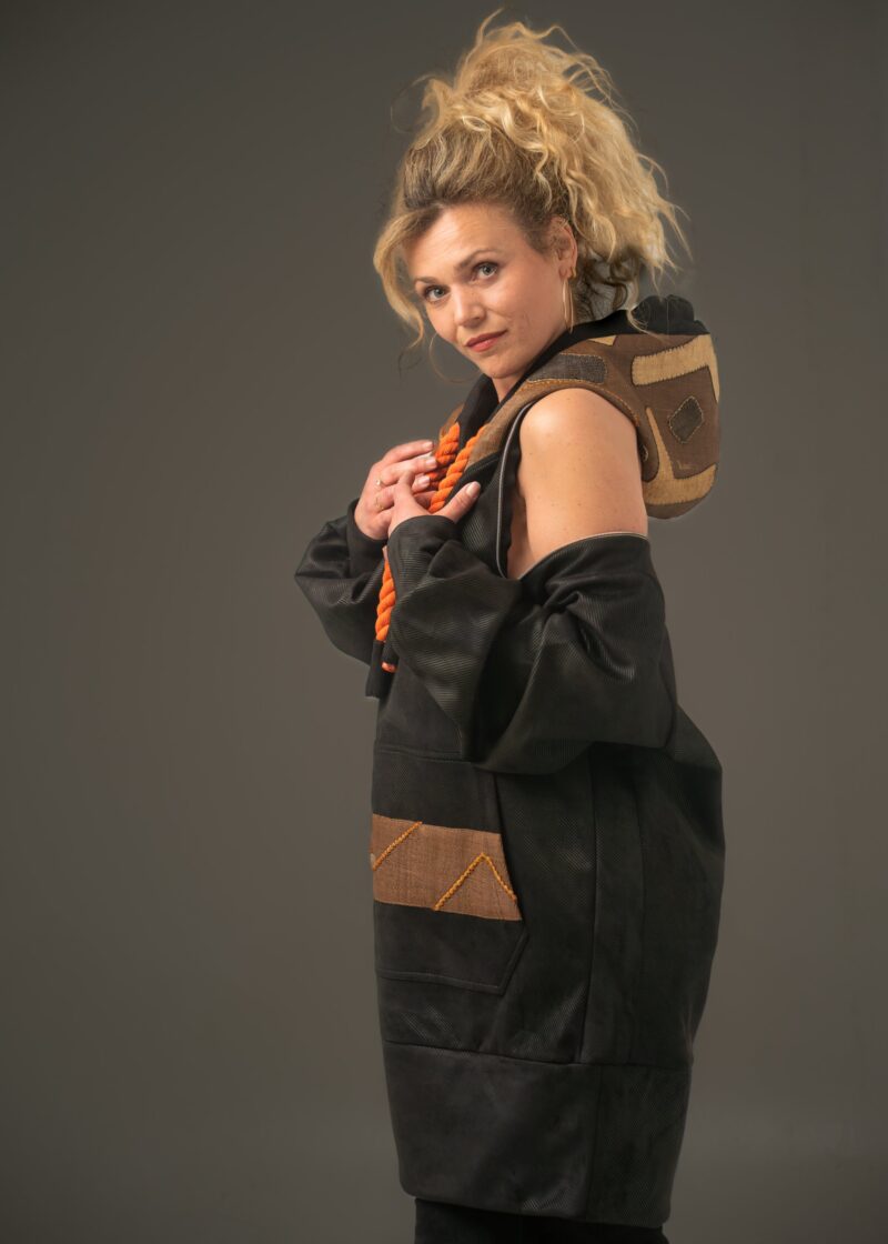 HOODIE OVERSIZE – RAW STATEMENT