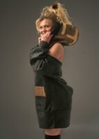 HOODIE OVERSIZE – RAW STATEMENT