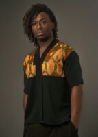 Chemise Kofi — Wax Kente & Crêpe Noir Sapin