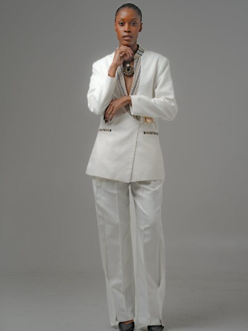 Blazer Femme · Tissu Tissé · Style Afro-Chic
MPENZA
« La beauté qui illumine »