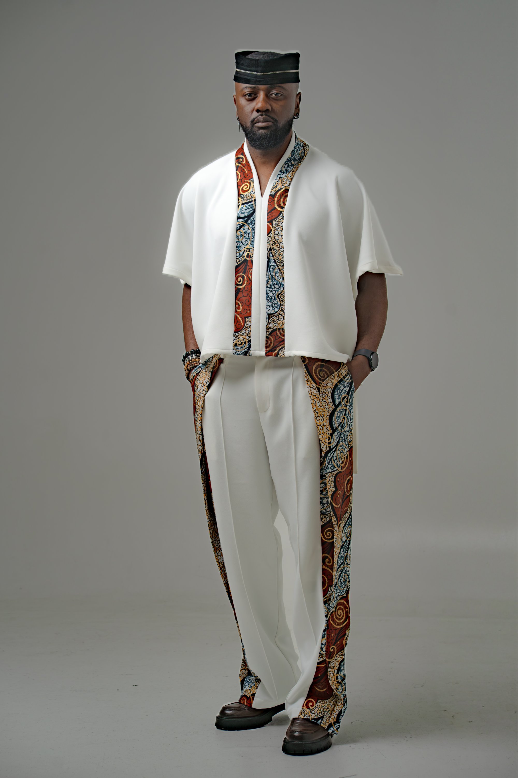 NZAÉ – Cape Homme en Crêpe & Wax