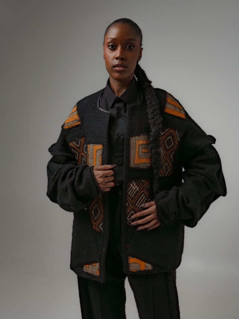 Bomber Oversize Mixte — Pièce Unique
BOMBA
« La force tranquille »