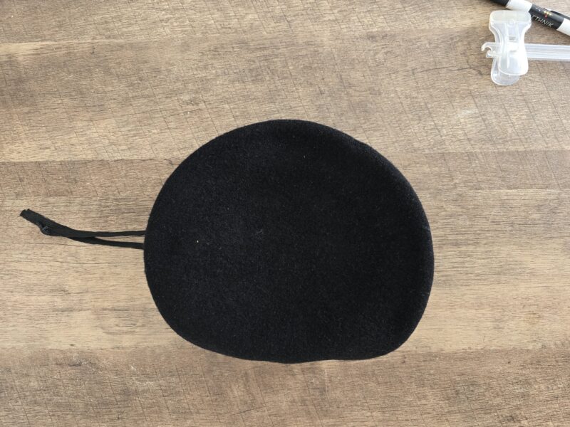 Béret Militaire Noir — Kamba
"lien" en swahili