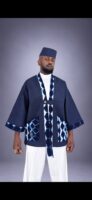 Kimono BULU – Veste Oversize Jean Brut & Bogolan Indigo Mali
Modèle unique