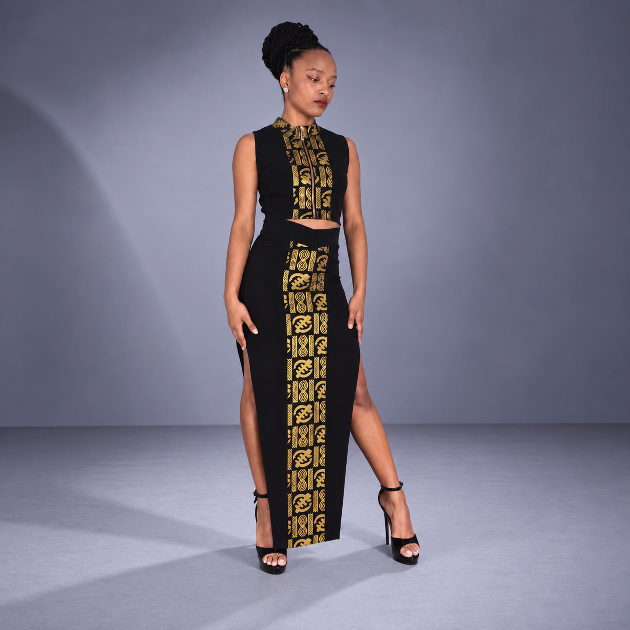 Crop Top NGUYA – Col Mao Wax Noir & Or Pailleté