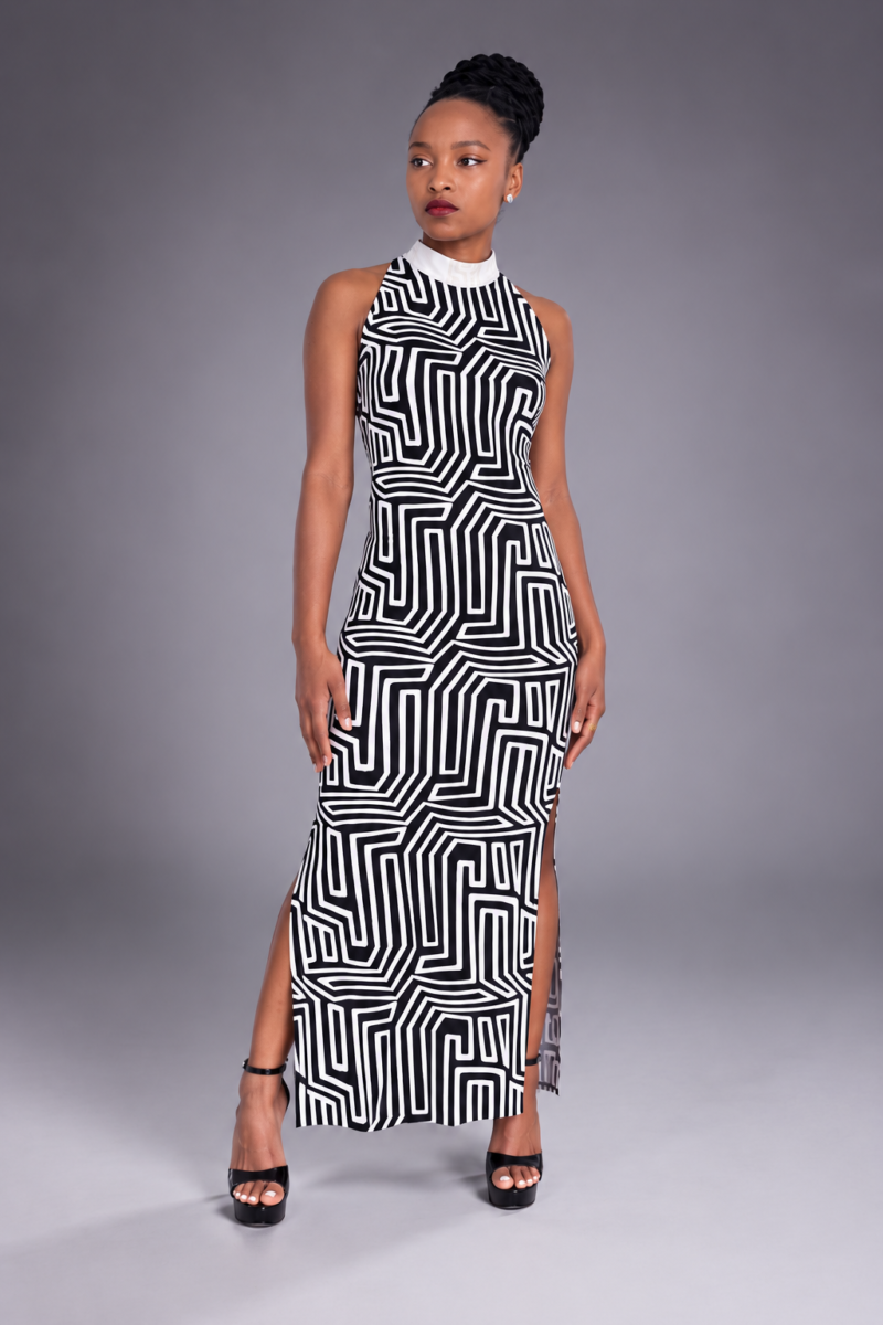 Robe Longue Dos Nu SANGA – Raphia Zèbre Noir & Blanc, Col Mao